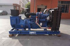 廣西寧鐵中石油昆侖燃?xì)夂映胤止竞炗喴慌_(tái)150KW玉柴柴油發(fā)電機(jī)組