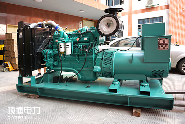 550kw重慶康明斯柴油發(fā)電機(jī)組 550kw重慶康明斯柴油發(fā)電機(jī)組