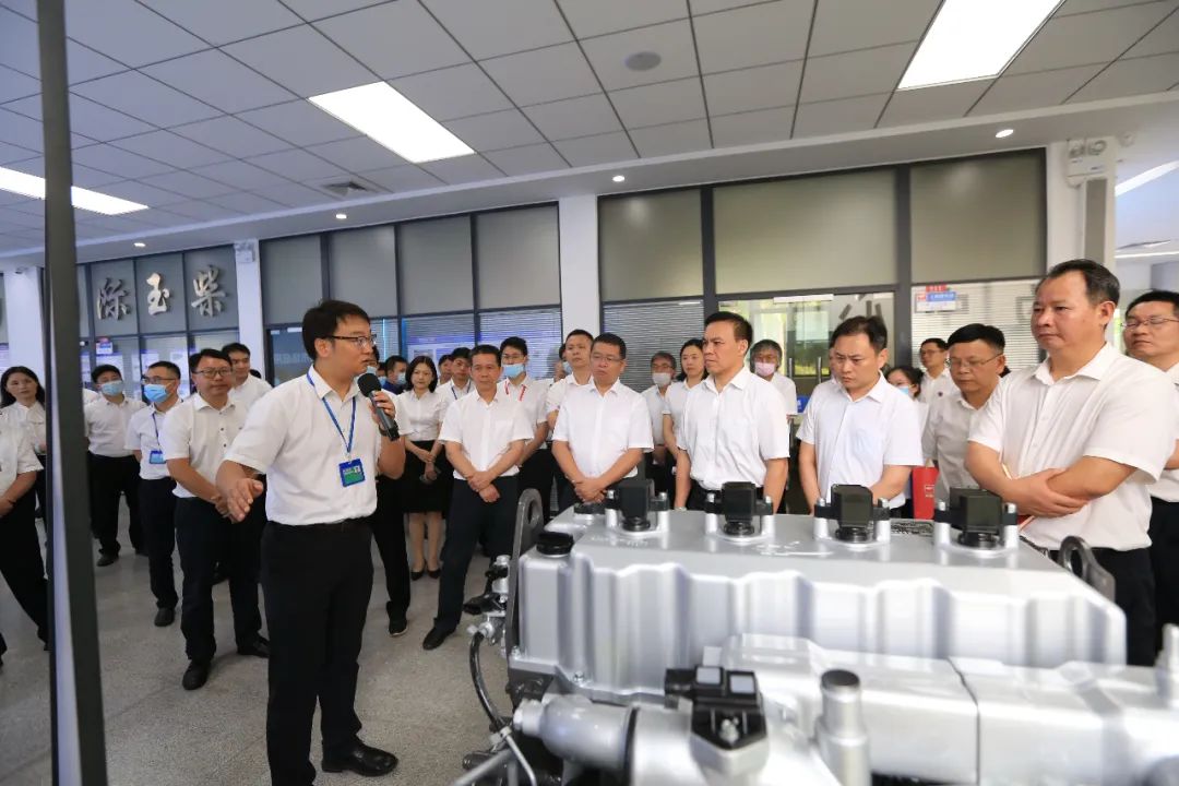 玉柴&ldquo;全國(guó)科技工作者日&rdquo;活動(dòng)暨公司新一批重大科技項(xiàng)目啟動(dòng)大會(huì)圓滿(mǎn)結(jié)束！